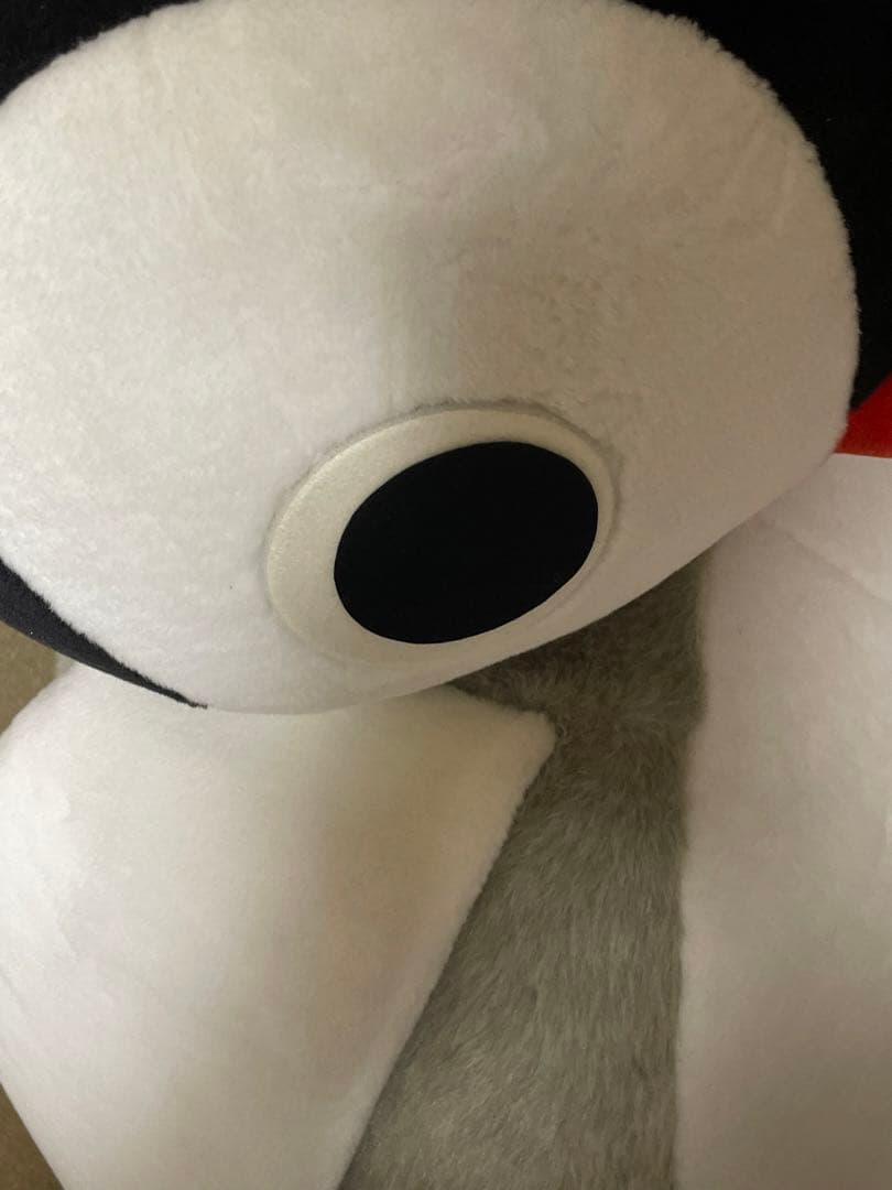 デカすぎ！！】ピングー めちゃデカ 特大ぬいぐるみ - メルカリ