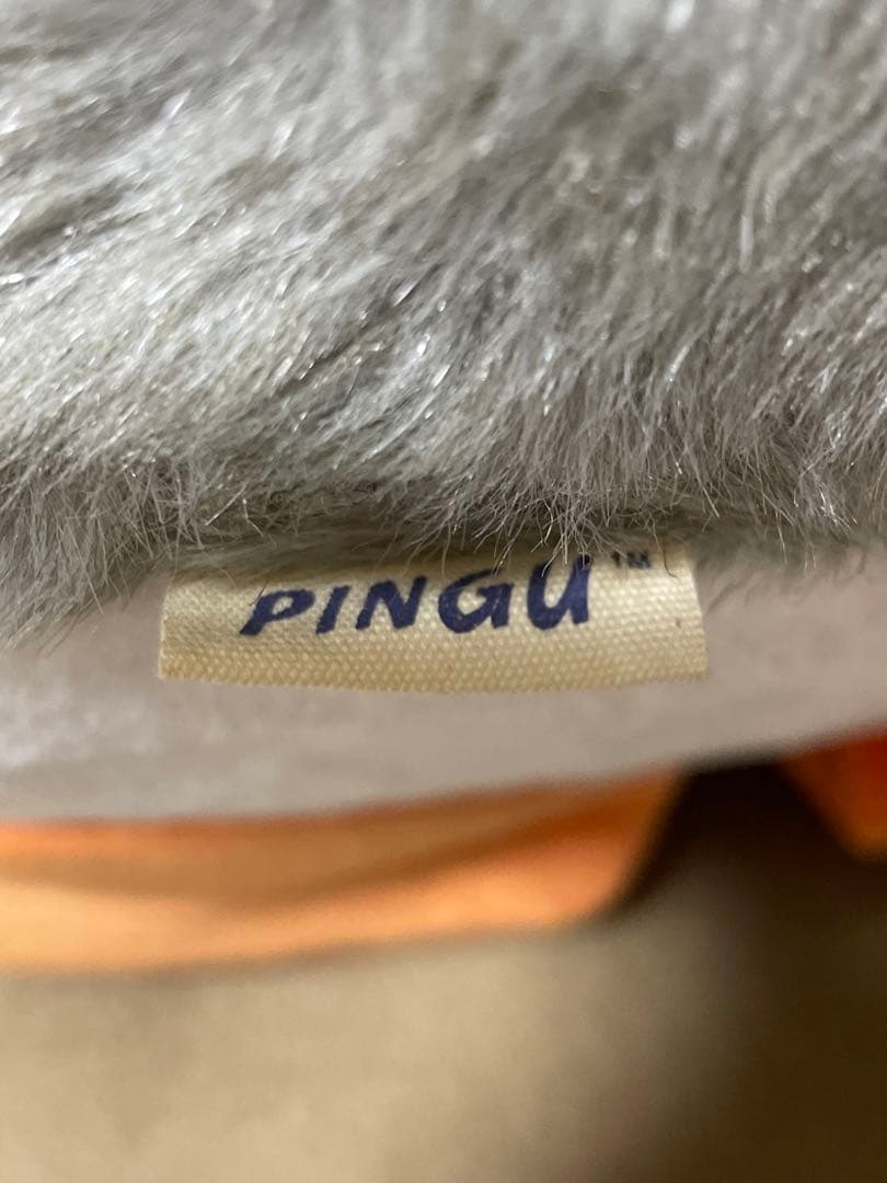 デカすぎ！！】ピングー めちゃデカ 特大ぬいぐるみ - メルカリ