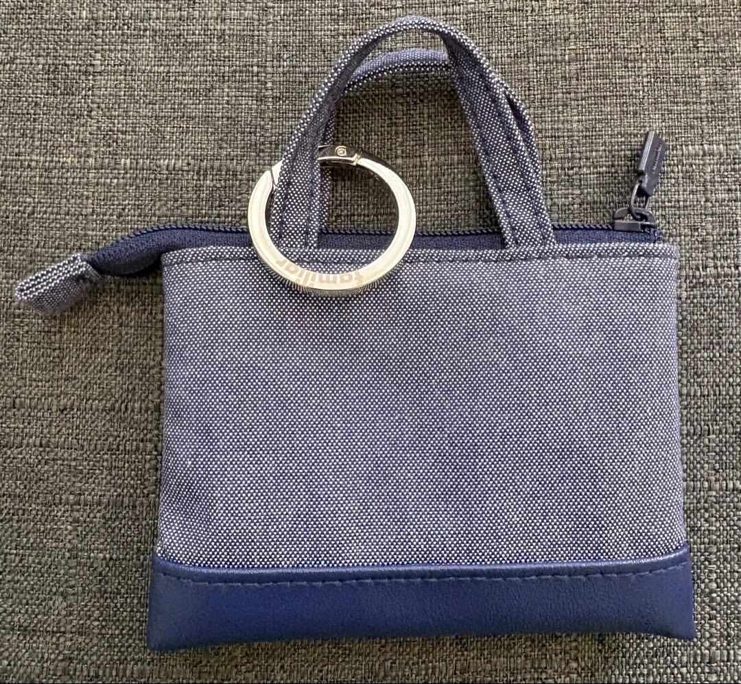 ファミリア ミニデニムバッグ キーホルダー チャーム 青 - メルカリ