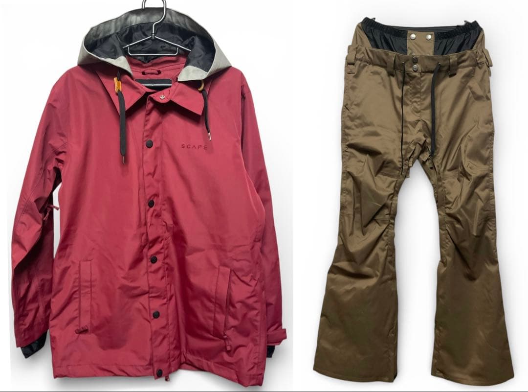 SCAPE×Mark Gonzalesコラボ　スノボウエア　セットアップ SCAPE×Mark Gonzalesコラボ スノボウエア セットアップ