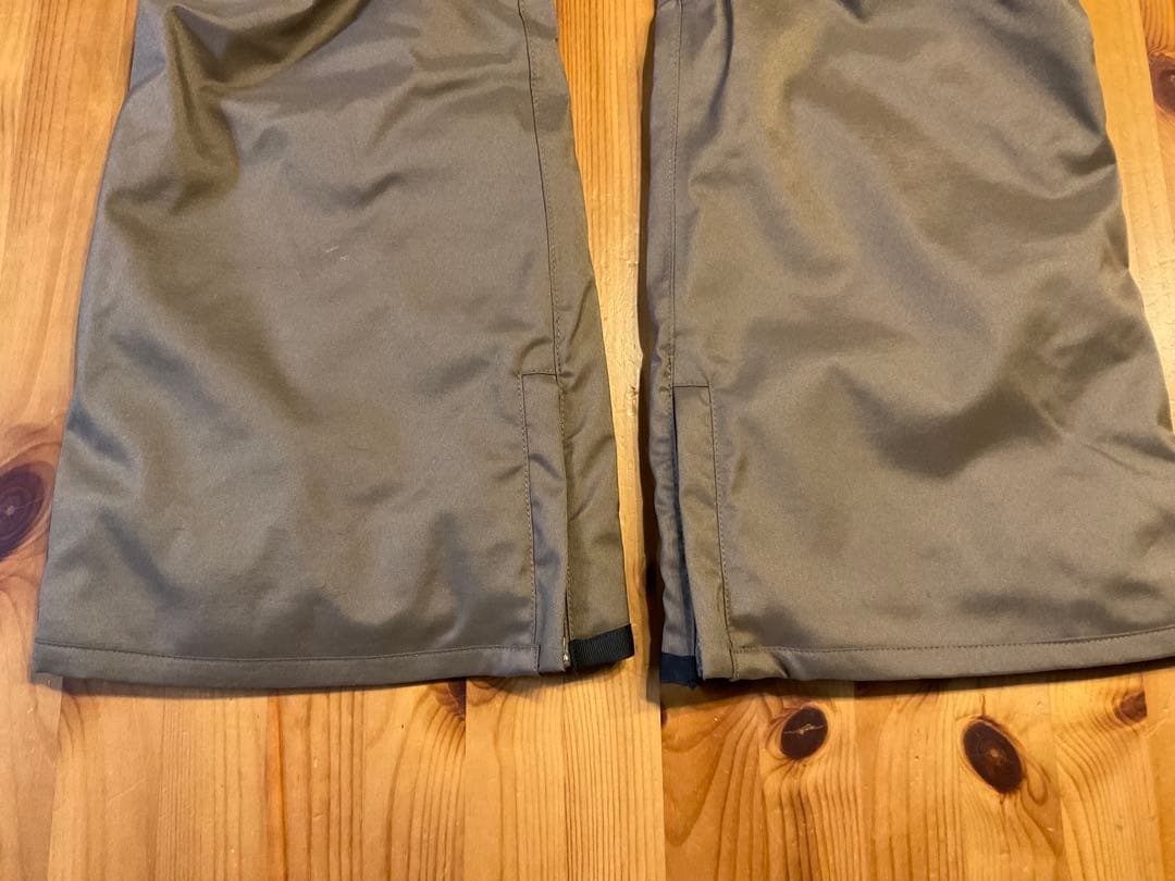 SCAPE×Mark Gonzalesコラボ スノボウエア セットアップ