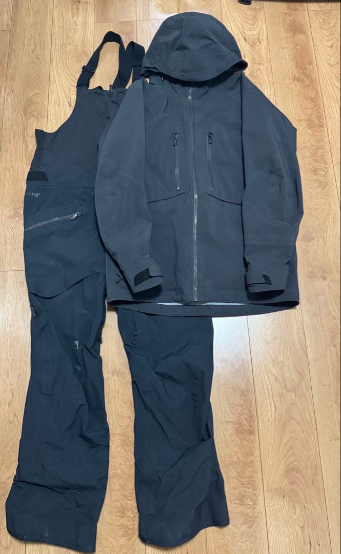 e*r様 [ak] GORE-TEX Pro ウェア上下セット