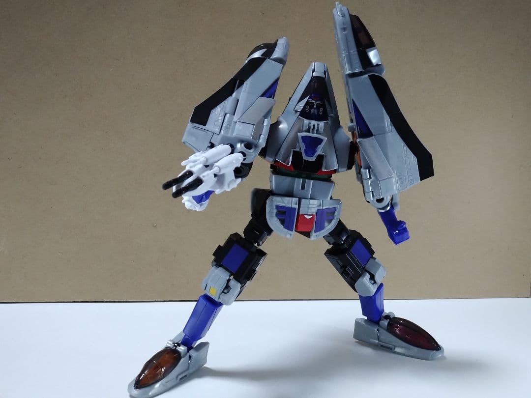 SMP 3Dフォーメーション タイムロボ 組み立て済み完成品 - メルカリ