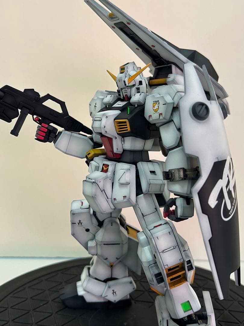 MGヘイズル改 ガンプラ全塗装完成品