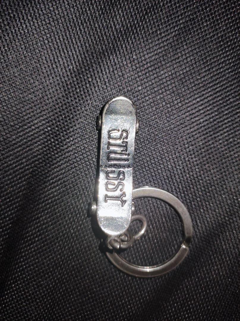 Stüssy スケートボード型キーホルダー