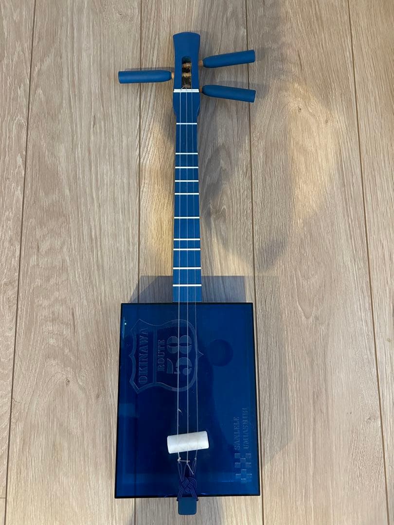 青色透明プラスチック三味線 3弦　サンレレ