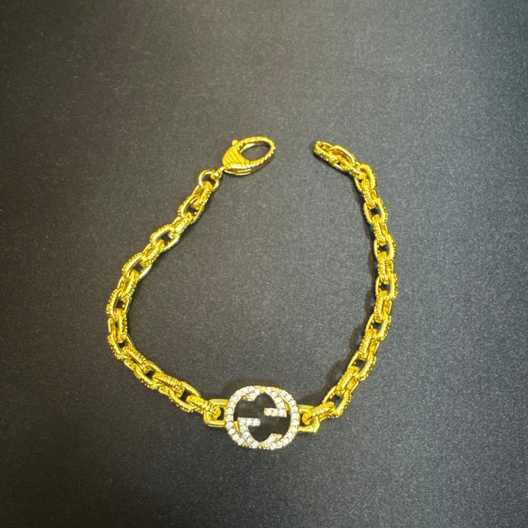 完全早い者勝ち！GUCCI好き必見ゴールド　チェーンブレスレット　金