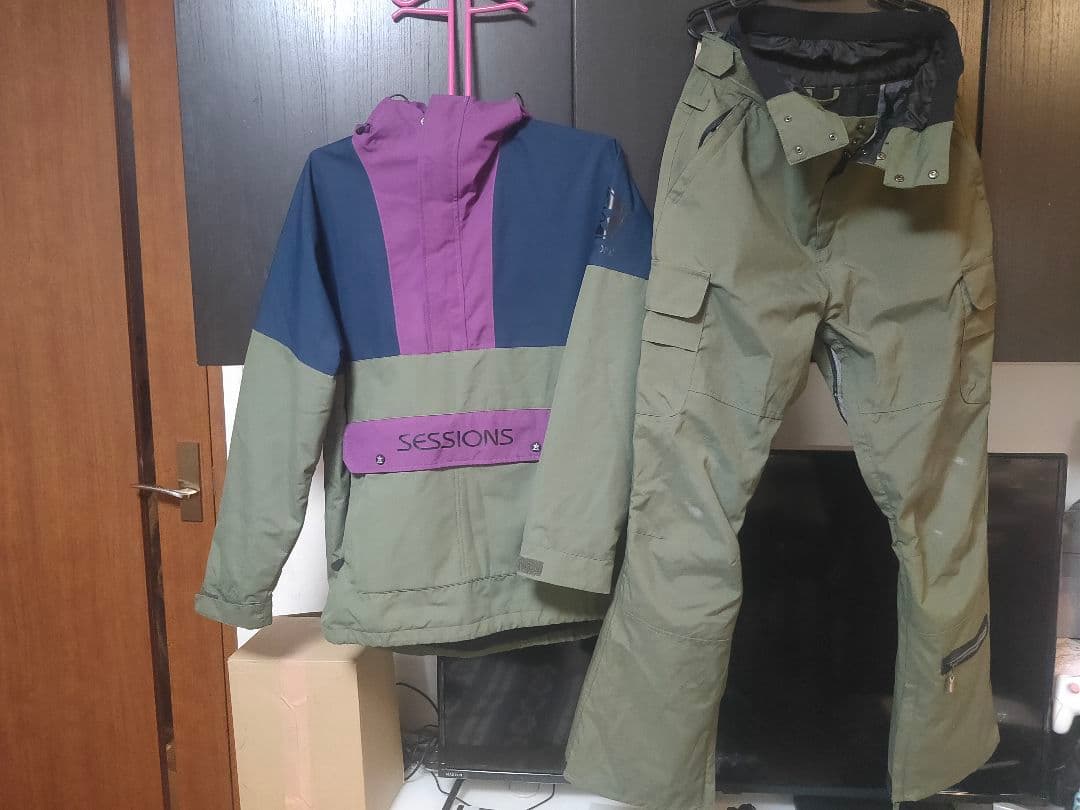SESSIONS スノーボードウェア ジャケットとパンツセット