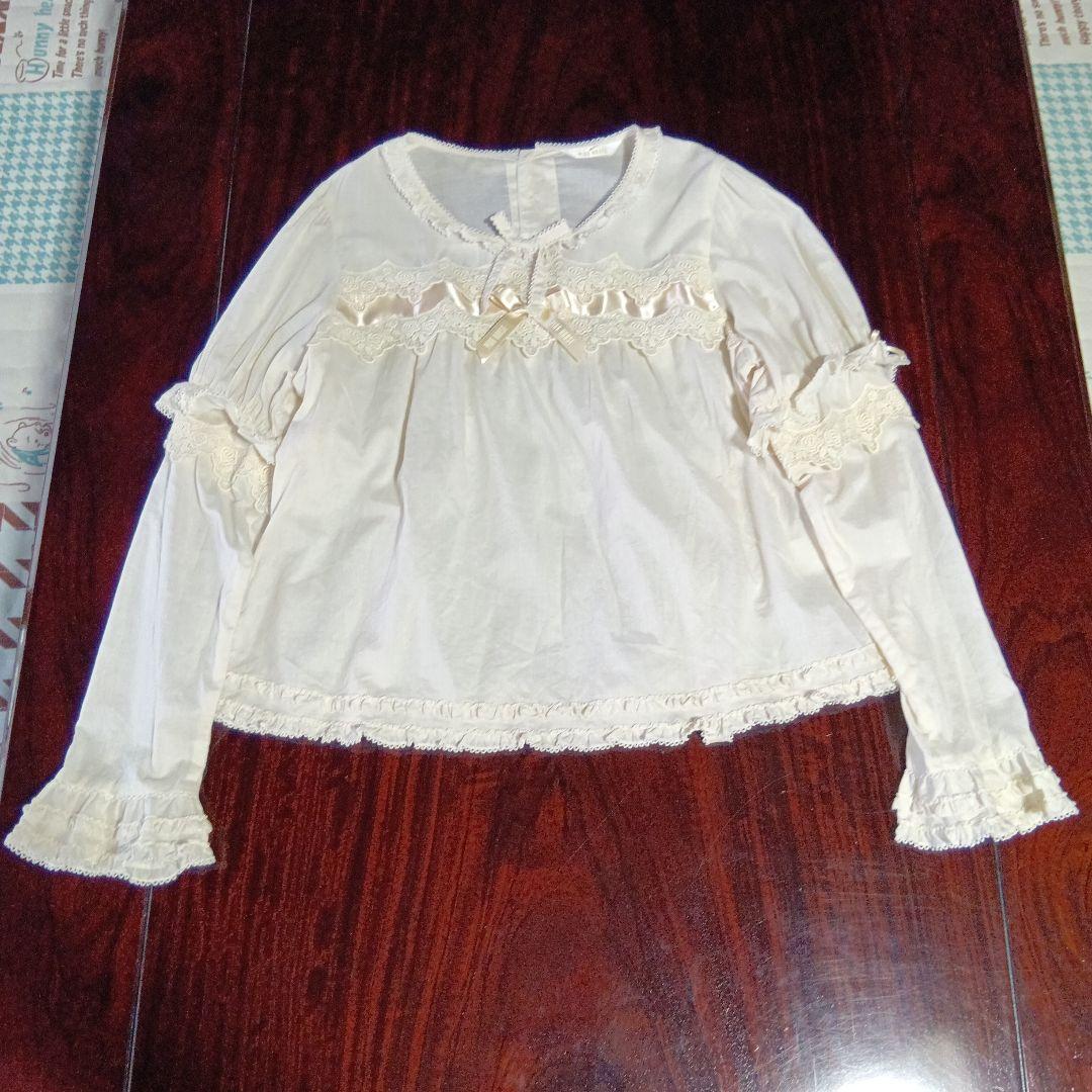 ☆ピンクハウス☆アイボリー レース装飾 フリル付き長袖ブラウスです❣ あじさい柄レースフリル使いブラウス｜ピンクハウスオフィシャル