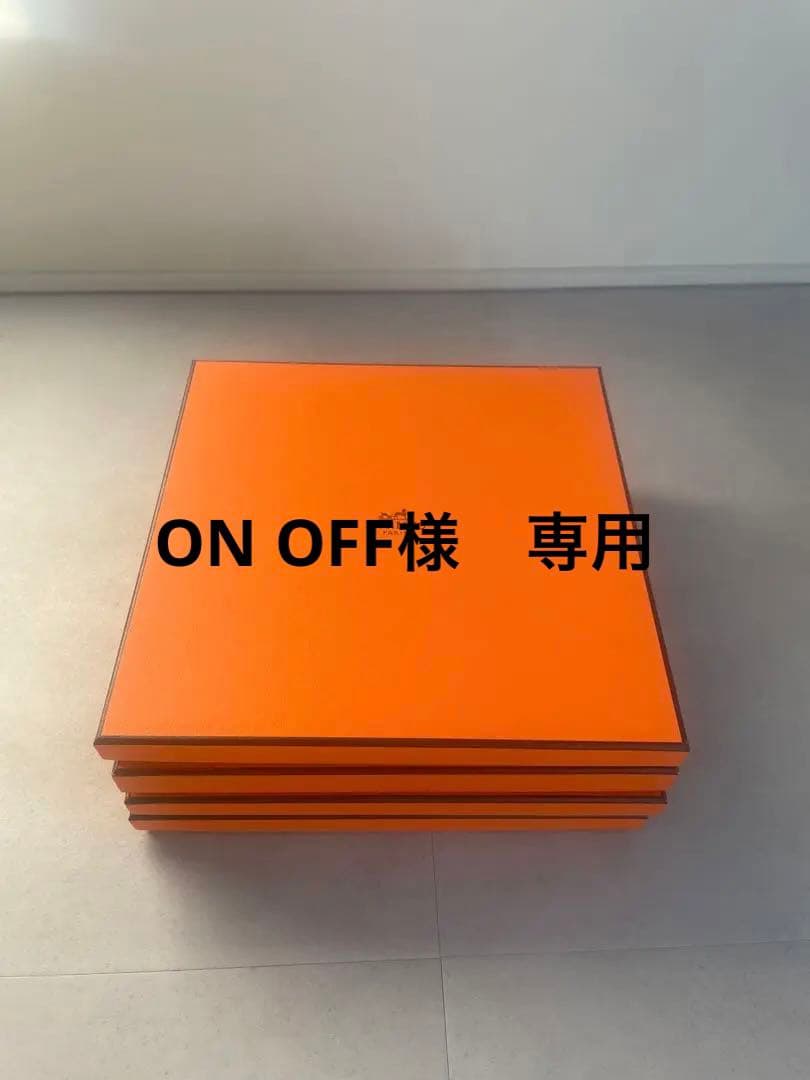 【美品】エルメス 空箱 4個 カレ90 スカーフ HERMES（エルメス） 未使用 超美品 スカーフ 90 カレ 希少 レア