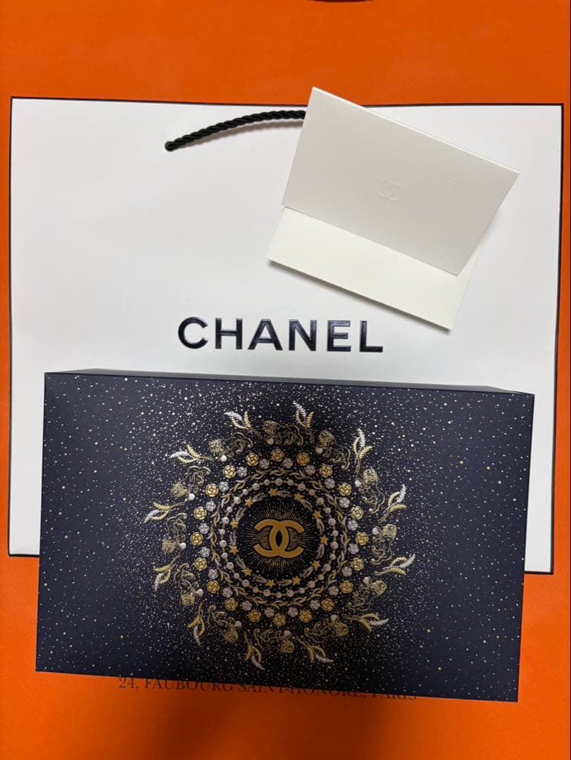 【新品未開封】シャネル クリスマスコフレ2025 リップ・ネイルケア・ポーチ！ CHANEL シャネル 2025 クリスマスコフレ ホリデー ポーチリップセット