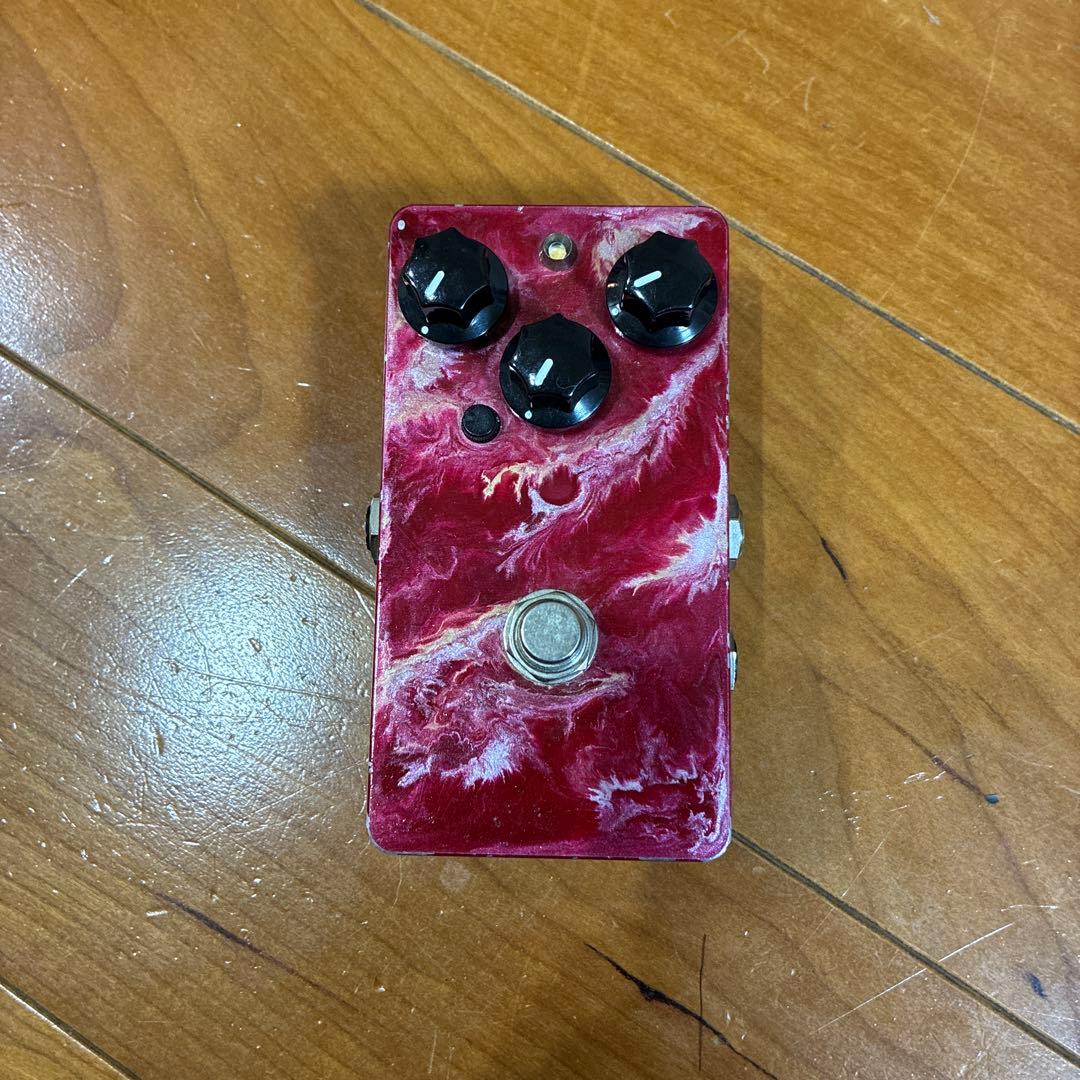 ギターエフェクター レクティーク　Leqtique 赤 Leqtique Redemptionist」ディストーションエフェクターをレビュー