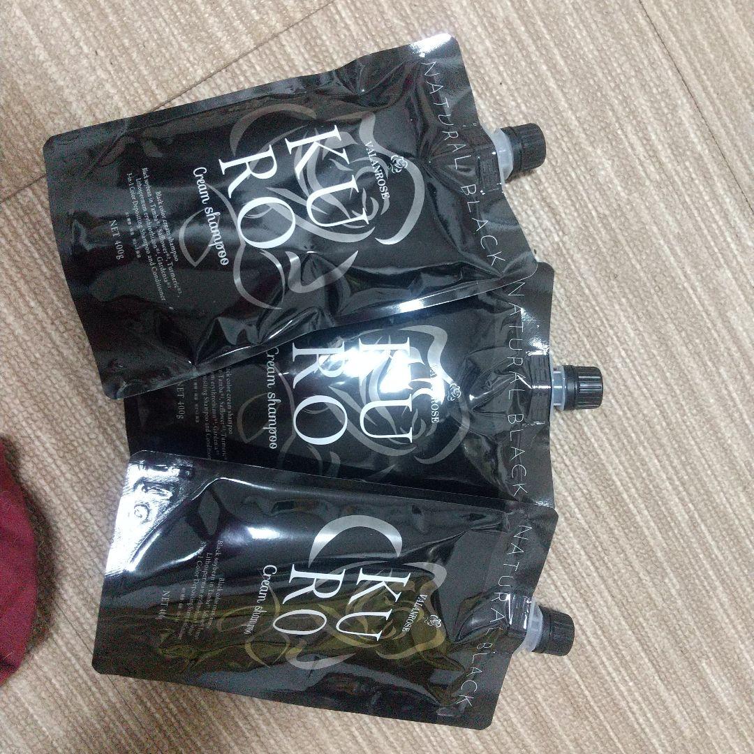 カラーリング・白髪染め KURO Cream Shampoo 400g 3-in-1