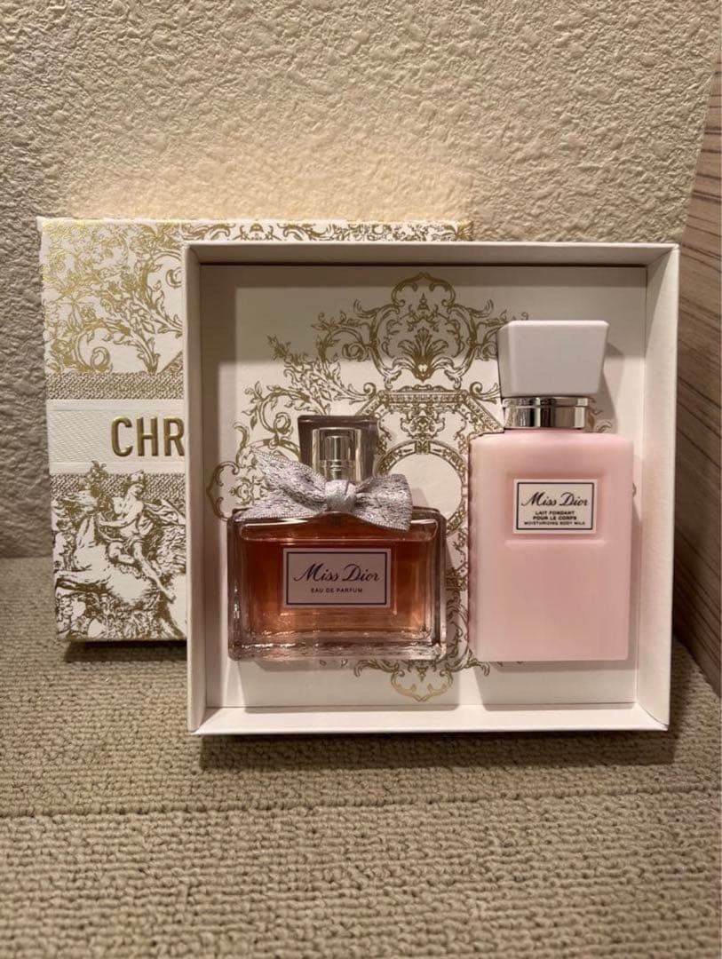 Miss Dior ミス ディオール オードゥパルファン コフレ