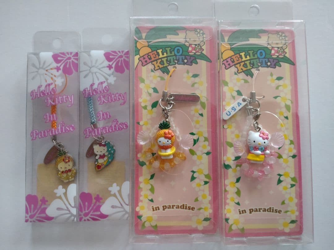 ハローキティ ご当地ストラップ　ハワイ ご当地キティ ハワイ限定 ハロウィンキティストラップ - メルカリ
