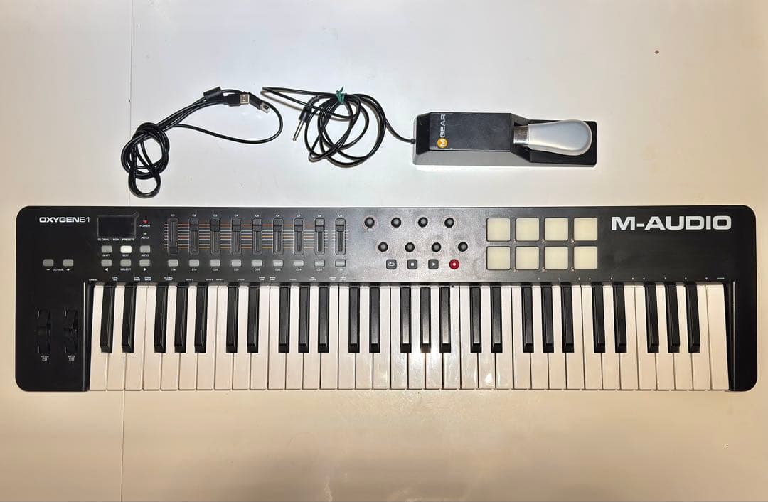 M-AUDIO Oxygen 61 MIDIキーボード&フットペダル