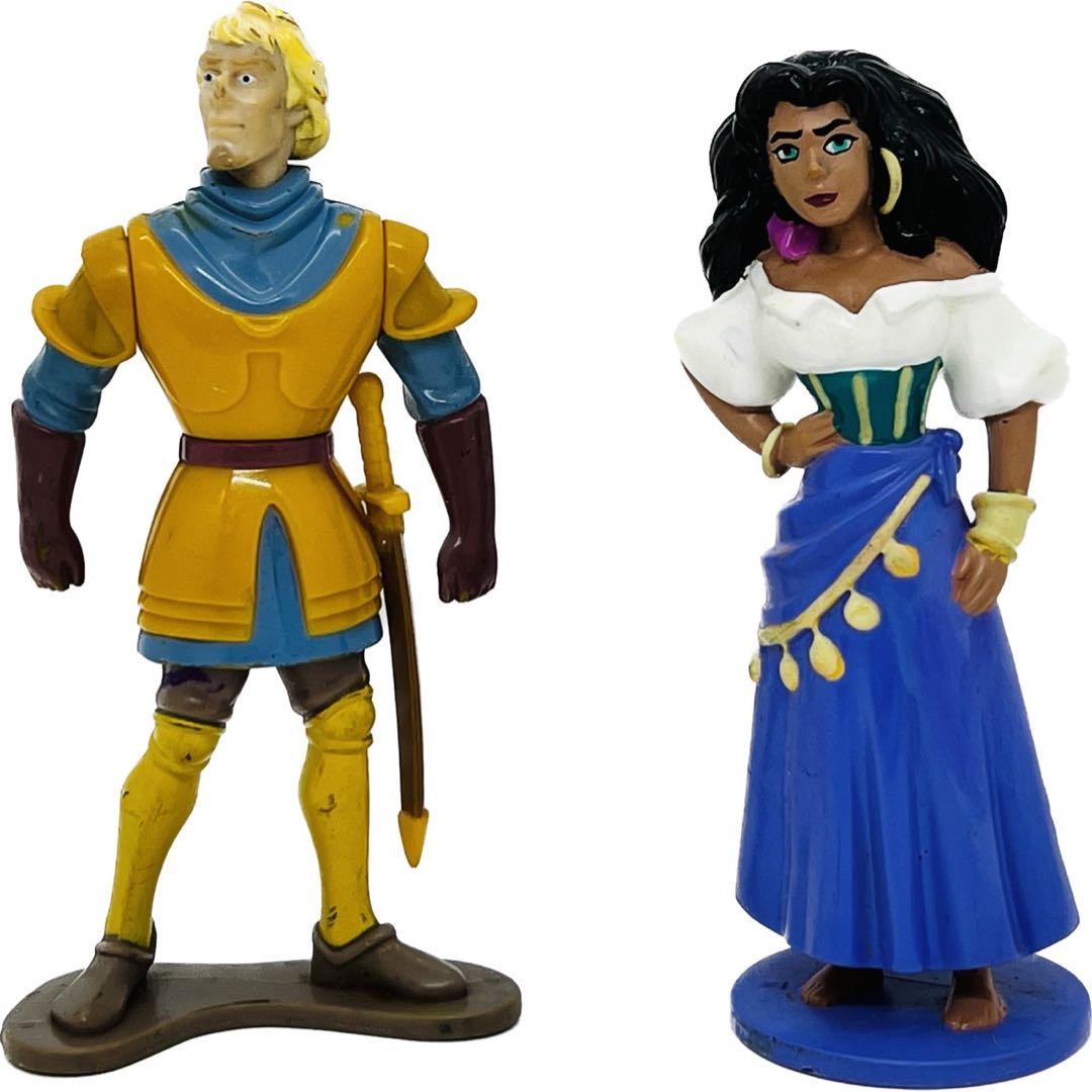 ディズニー ノートルダムの鐘 エスメラルダ フェブュス隊長 フィギュア