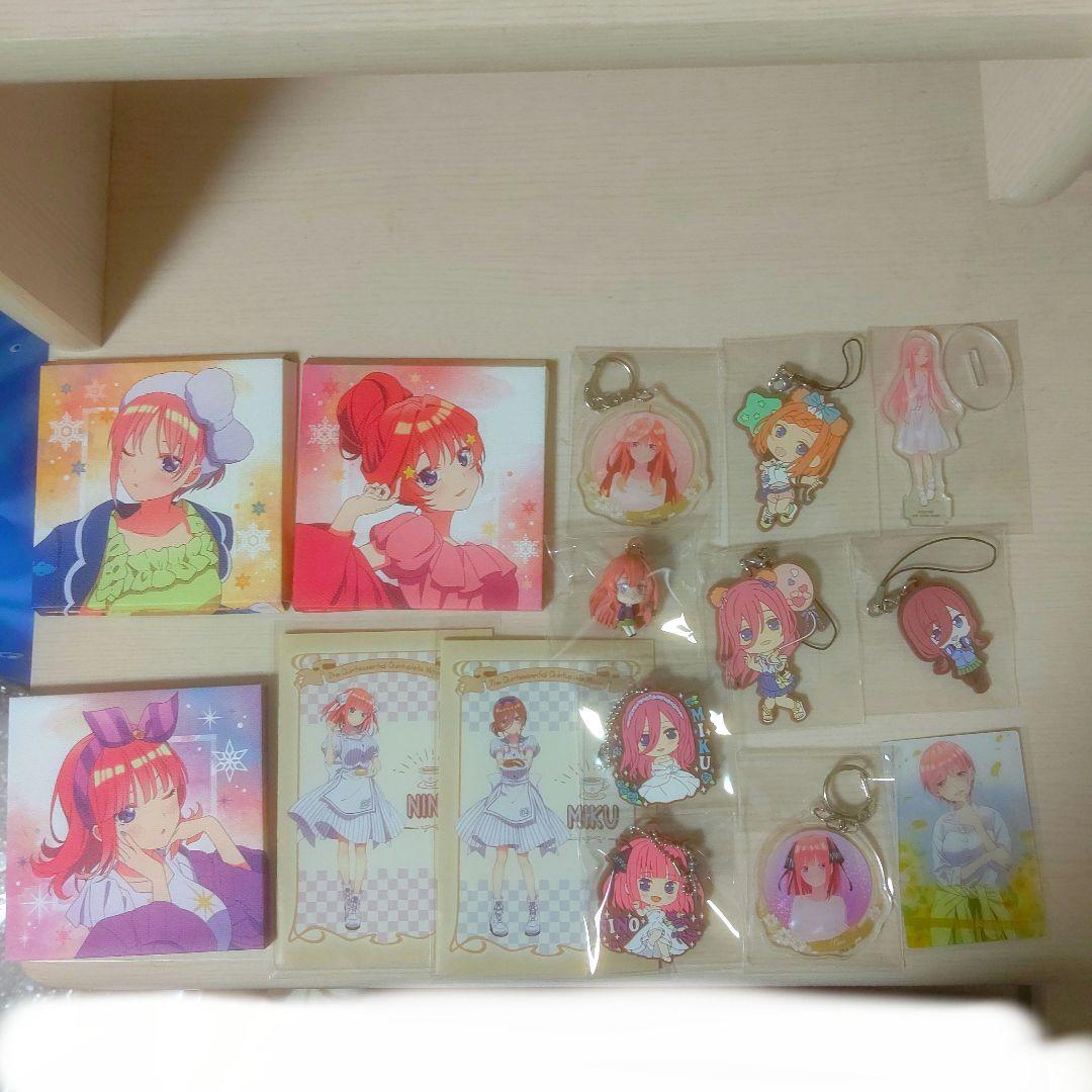 ノンジャンルまとめ売り 鬼滅の刃 プロセカ 五等分の花嫁 ハイキュー