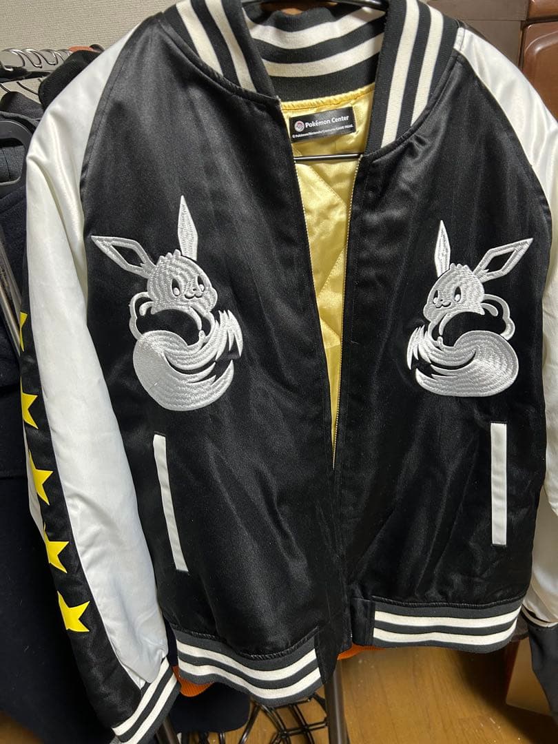 イーブイ スカジャン