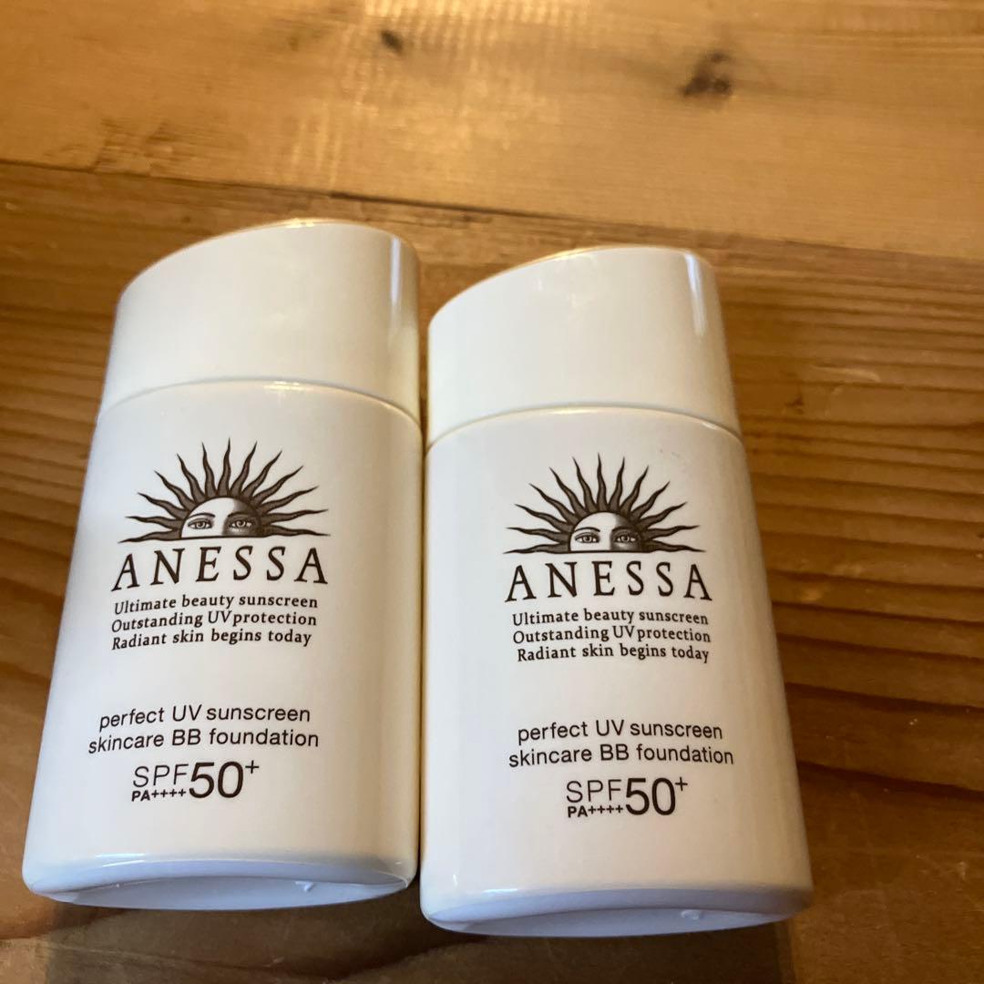 ①やや明るめ アネッサ スキンケアBBファンデーション　2個