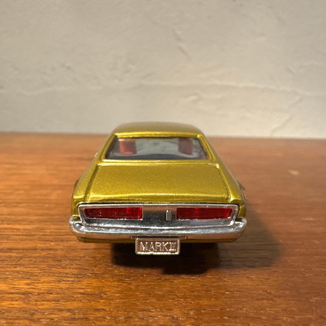 トミカ ダンディ No.11 トヨタコロナマークⅡ ハードトップ 2000GSS