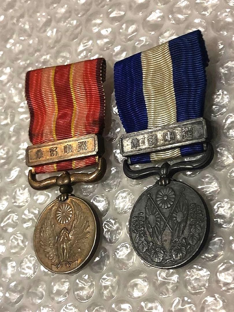 満洲事変従軍記章 大正三年乃至九年戦役従軍記襟章 中尉 旧日本軍 大日本帝国