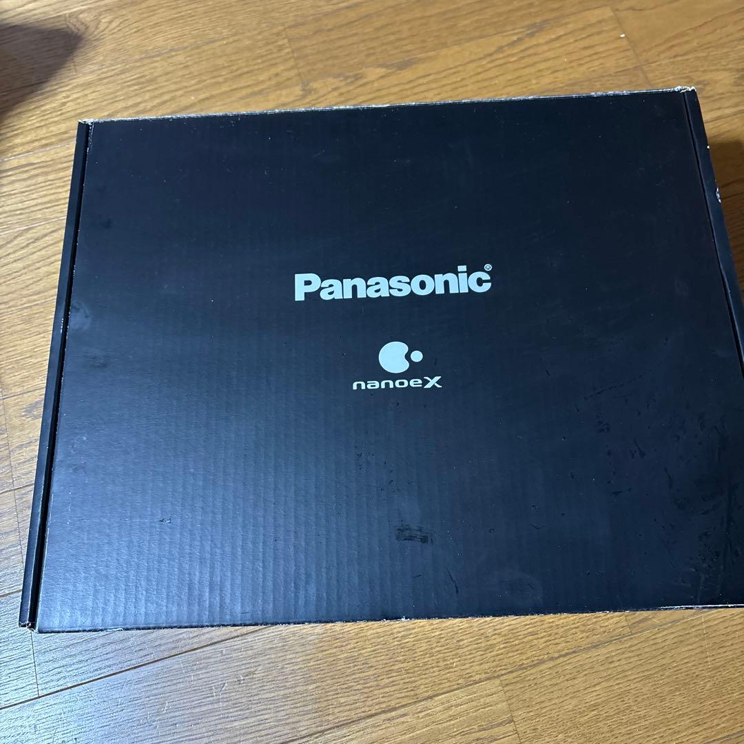 Panasonic ハンガー型脱臭機　ズボン対応可
