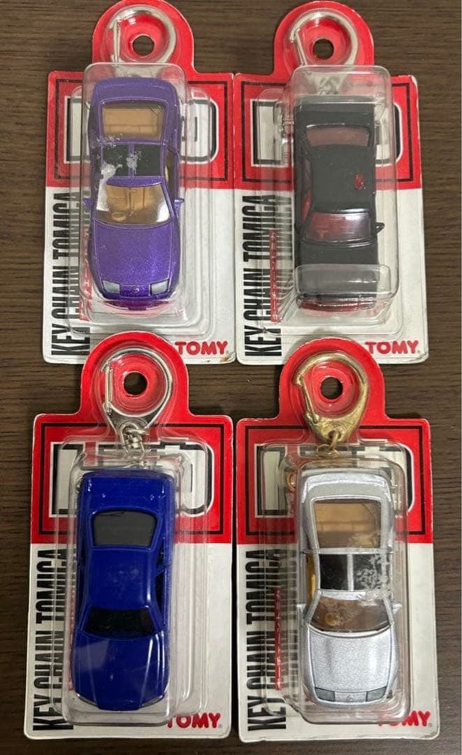 キーチェーントミカ 4種セット Amazon.co.jp: キーチェーントミカ 第3弾 12種類 フルセット : おもちゃ