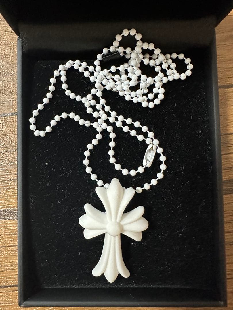 クロムハーツ　ラバーネックレス　CHクロス　ホワイト