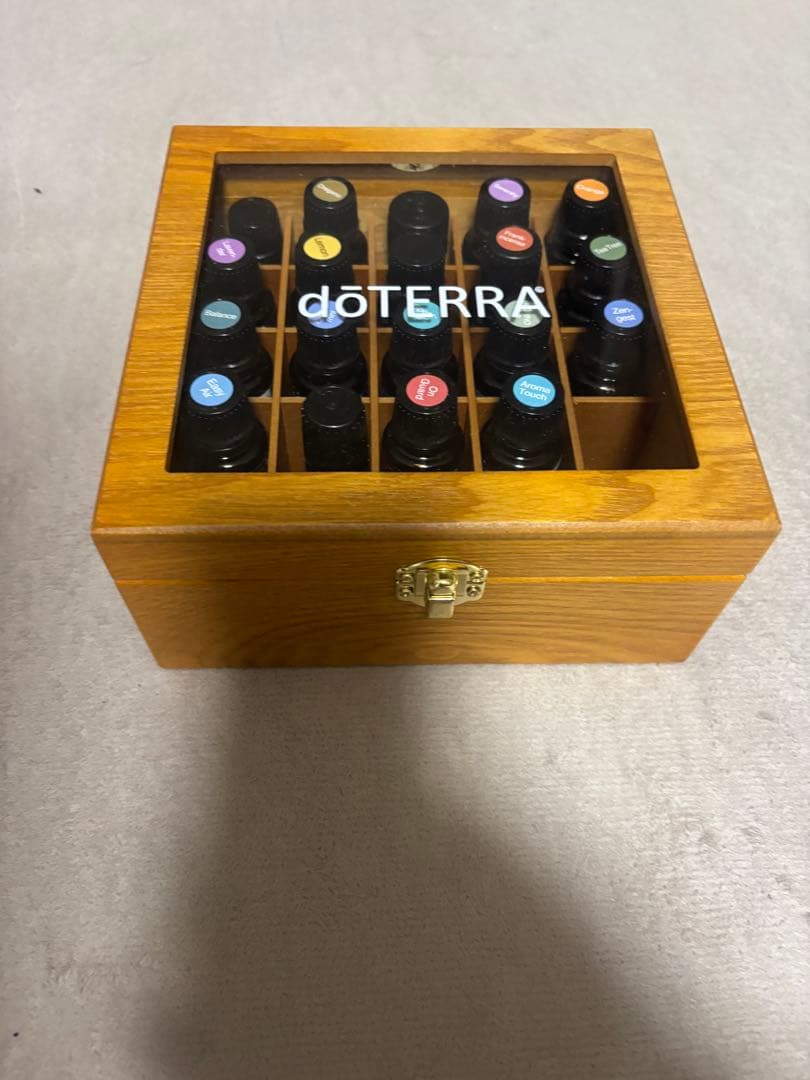 ディフューザーとアロマセット19本