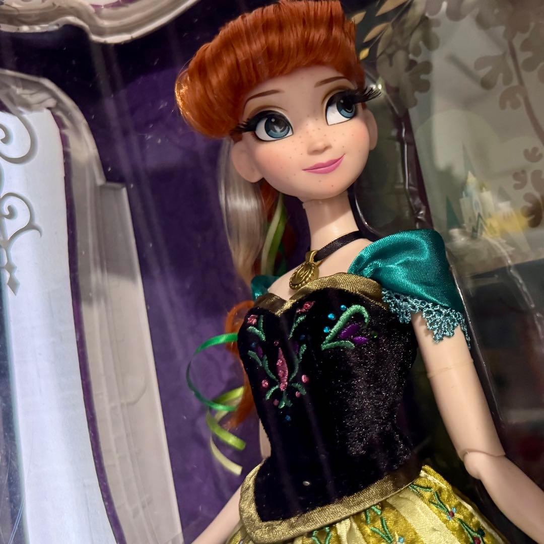 ディズニーストア アナと雪の女王 リミテッドドール アナ＆エルサ4体