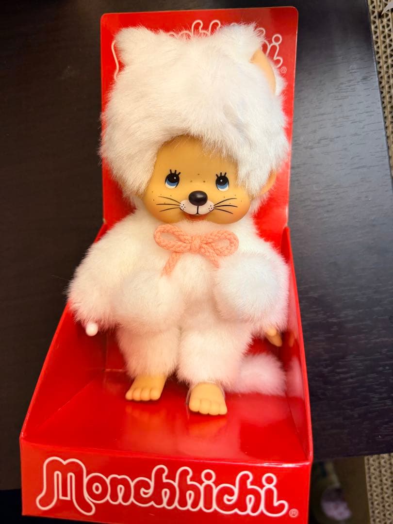 希少•EU限定モンチッチ 白い猫 ぬいぐるみ　セキグチ