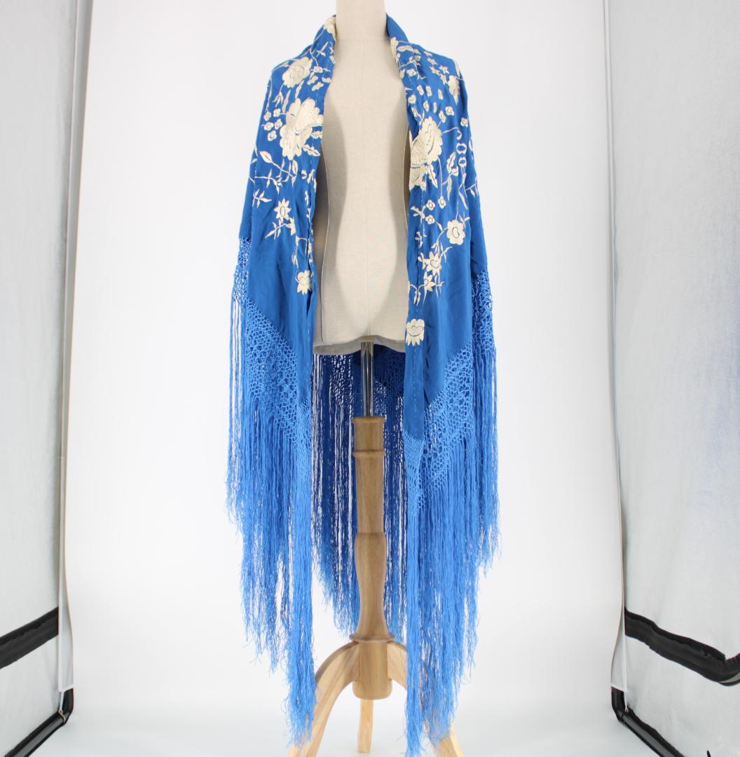 フラメンコ衣装】ブルー ネイビー マントン シージョ 刺繍 フレコ付