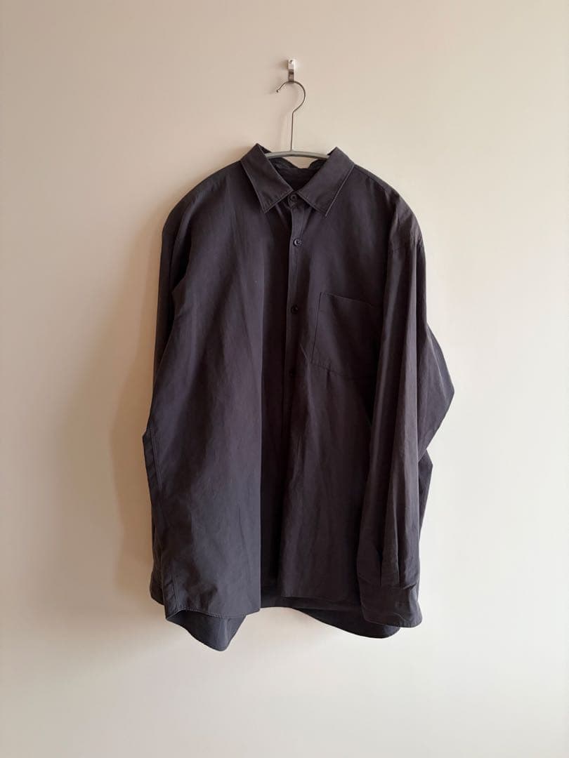 COMOLI ダークグレー 長袖シャツ