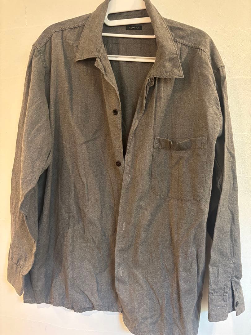 comoli コモリ　ヨリ杢　シャツ　グレー