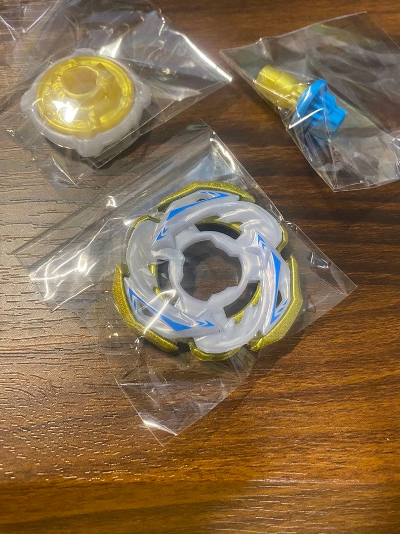 【新品】メインブレード（ボルト） ワルキューレボルトS4-70V ベイブレードX