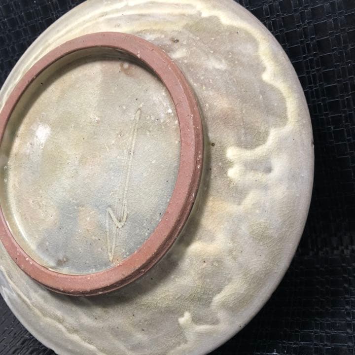 究極の古美術◼️蔵から美しい波の様な釉薬が流れているお皿が出て来ました、茶道具 ケ19 ヨルノアオ 鳥の親子 夜空を飛ぶの楕円皿（結晶/ツヤなし部分