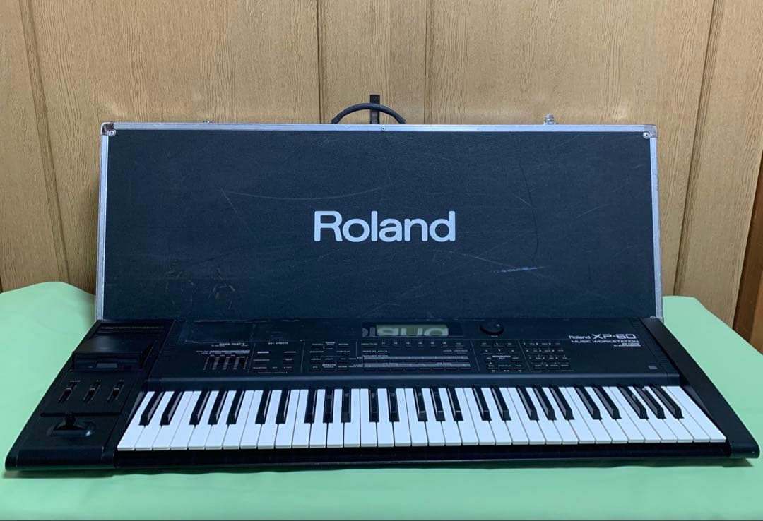 Roland XP-60 ミュージックワークステーション ハードケース付き