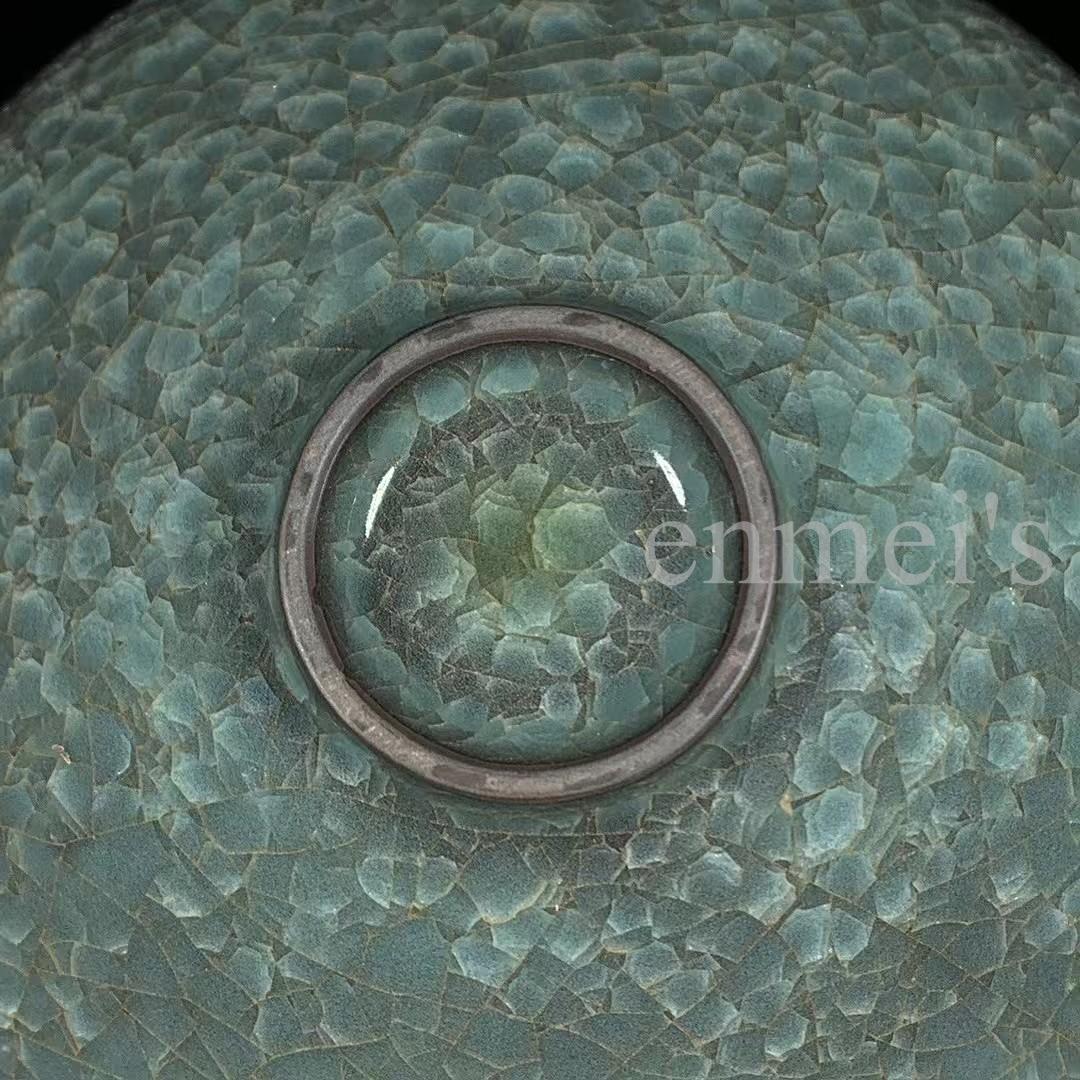 中国古美術・旧蔵品 宋代 官窑 冰裂纹斗笠碗（広口碗）・置物・茶道具