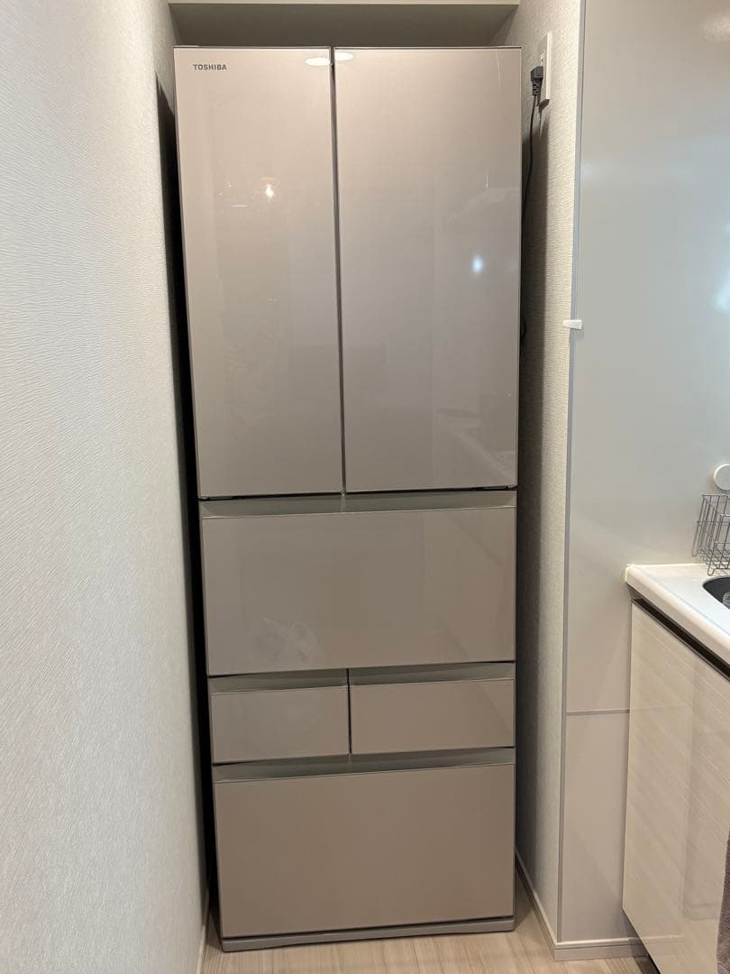 とん　TOSHIBA GR-V510FK (EC) 冷蔵庫 両開き　東芝