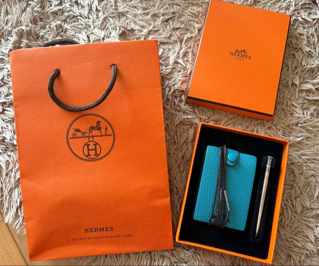 HERMES/エルメス/シェーブル/メモホルダー/ネックストラップ/メモ帳 HERMES - HERMES エルメス メモ帳 ネックストラップ付き