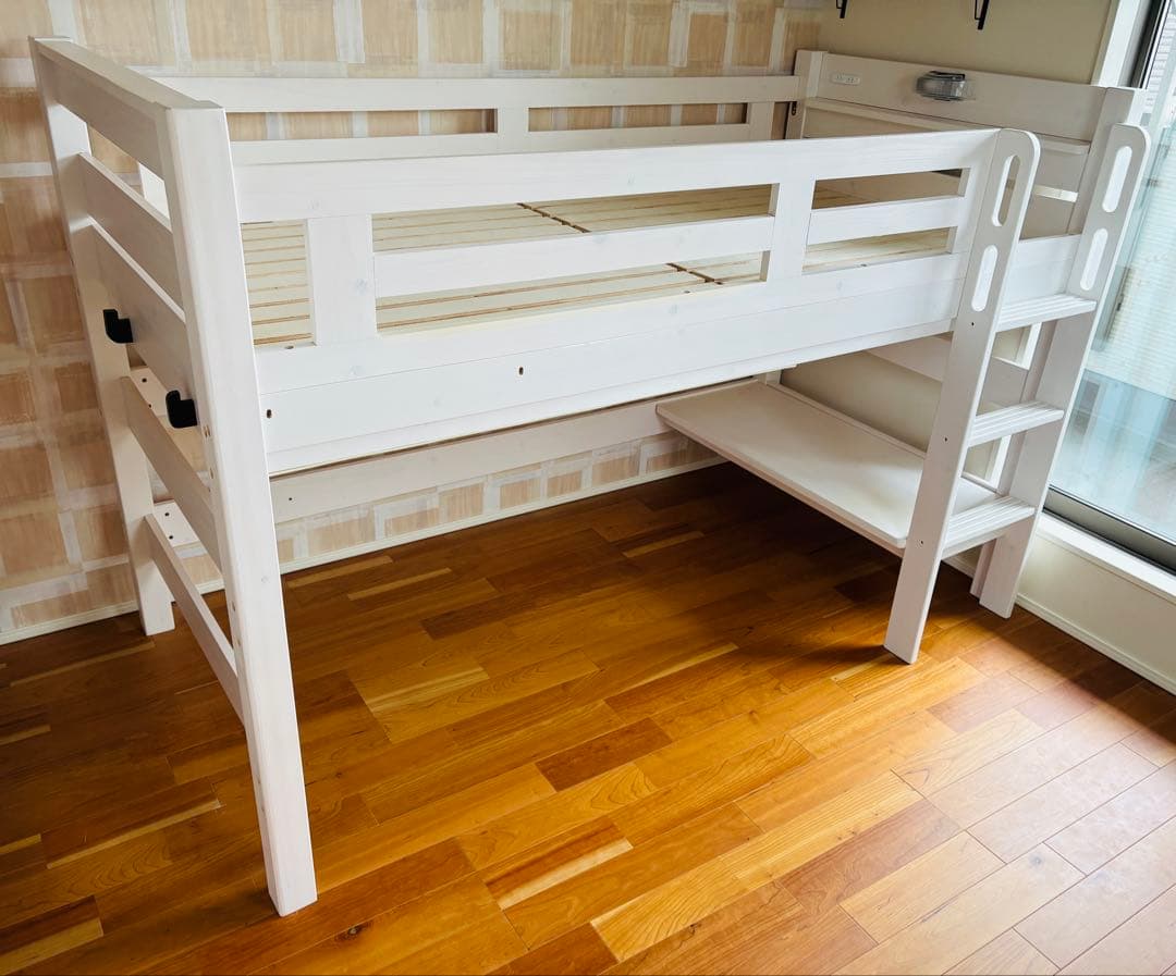 【直接引き渡しのみ】美品、ロフトベッド イーニーMid ホワイト 宮棚付　収納 ロフトベッド 2,000円OFFクーポン イーニーII Mid 本体 宮棚付 耐荷重