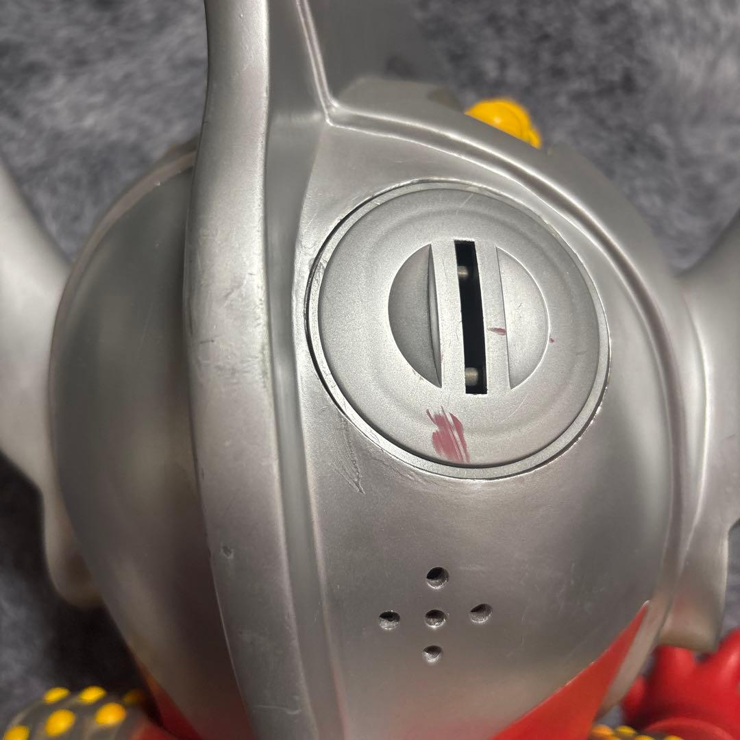 ウルトラマンタロウ 貯金箱《音なります》