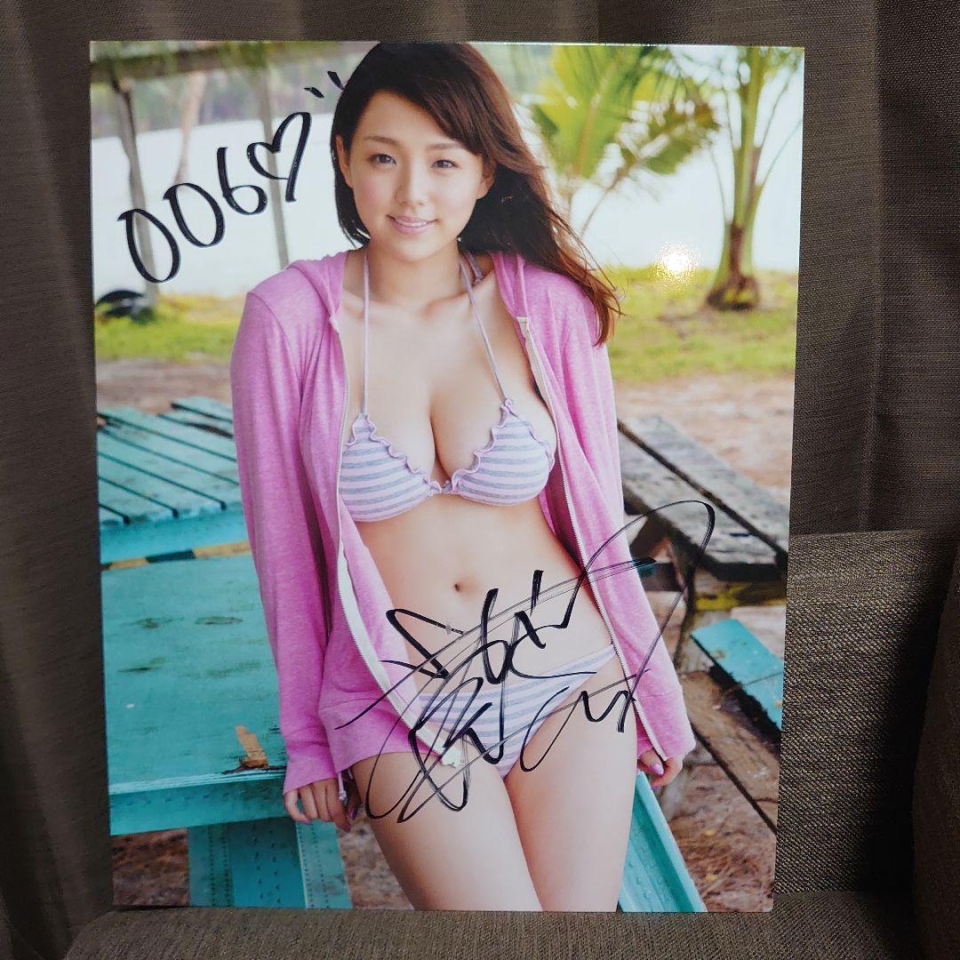 篠崎愛 限定100枚直筆サイン入りパネル