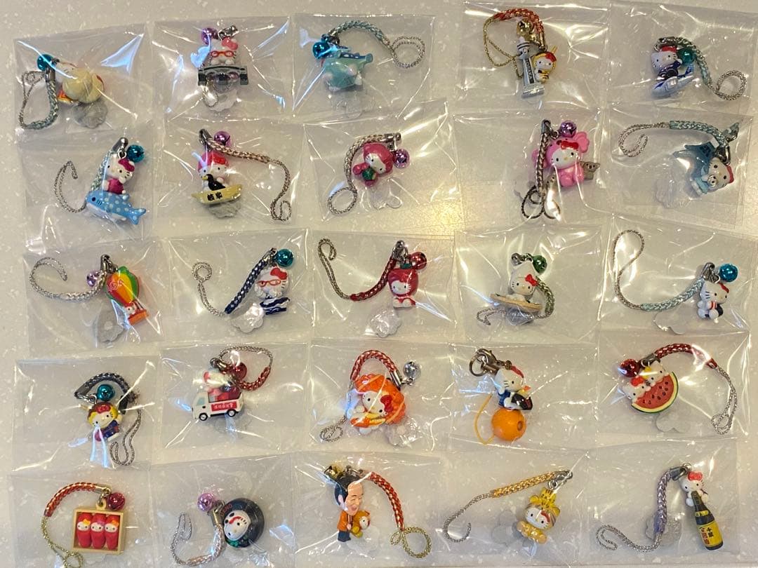⭐︎ご当地キティ ハローキティ 根付 ストラップ まとめ売り１４４個⭐︎