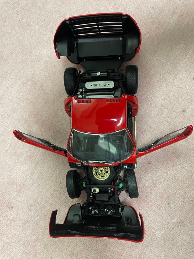 ランボルギーニミウラ、フェラーリ1/18ミニカー（2台）の通販はau PAY