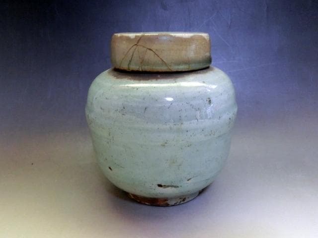 蓋物■中国 李朝 茶入 蓋壷 小壺 古玩 唐物 中国 古美術 時代物 骨董品■ 李朝 白磁小壺（1392–1897 CE） | 入蘆花（ロカニイル）