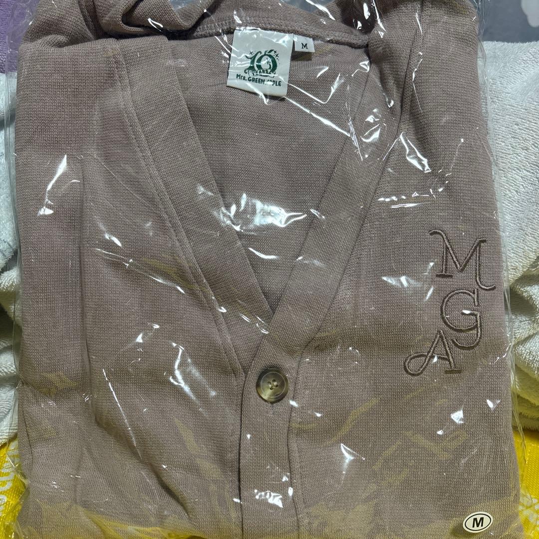 【M】ミセスグリーンアップル　ポップアップ　カーディガン グレージュ