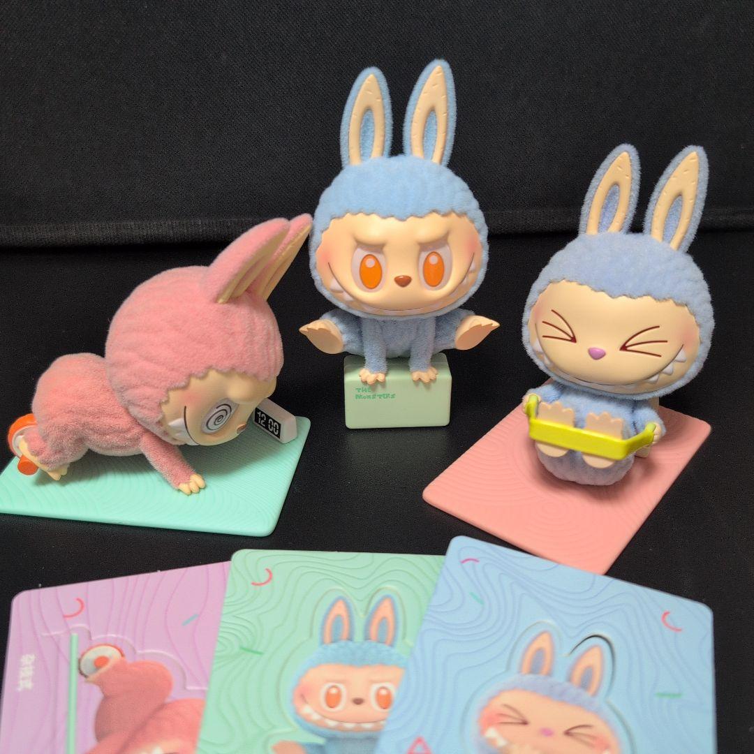 Lazy Yoga シリーズ ラブブ フィギュア - メルカリ