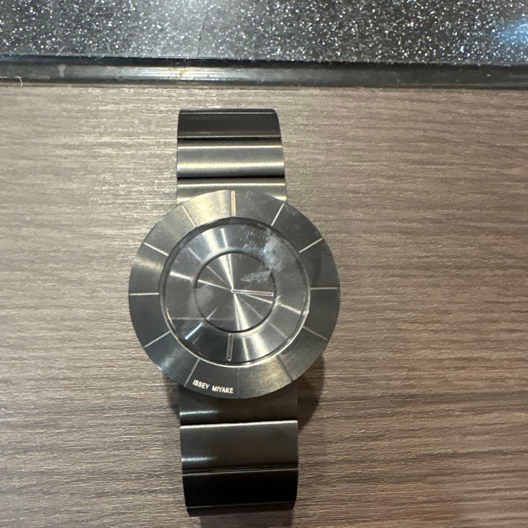 ISSEY MIYAKE 腕時計 ブラック